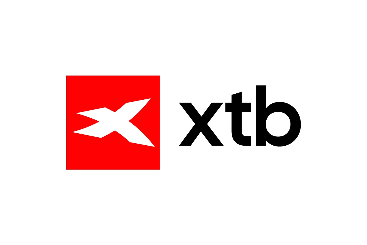 Logo XTB
